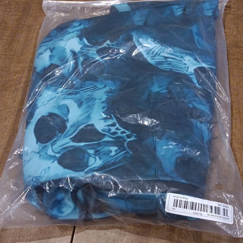 Hoodie size 1xl. - Picture 5 of 5